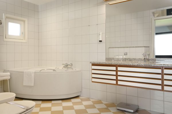 badeværelse i suite på munkebjerg hotel